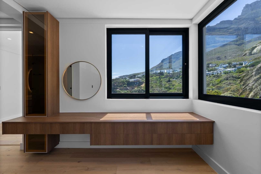 5 Bedroom Property for Sale in Camps Bay Western Cape